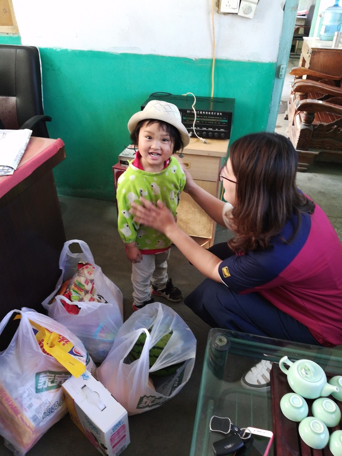 ����b��T�������С������������W����Ʒ��3��