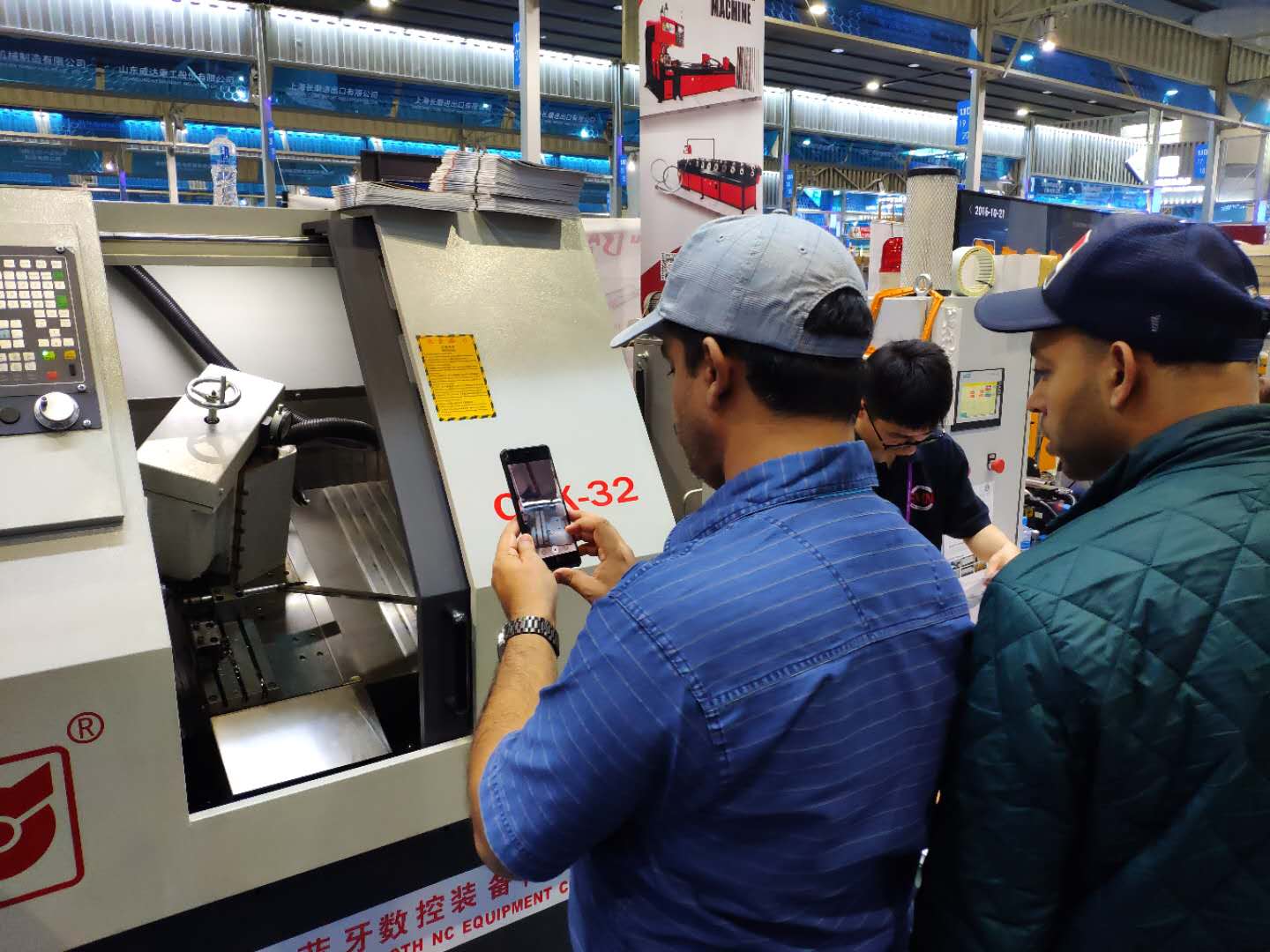 �V���������죬�����������f���������^܇�����鲻�p